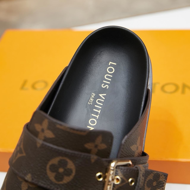 Louis Vuitton Slippers